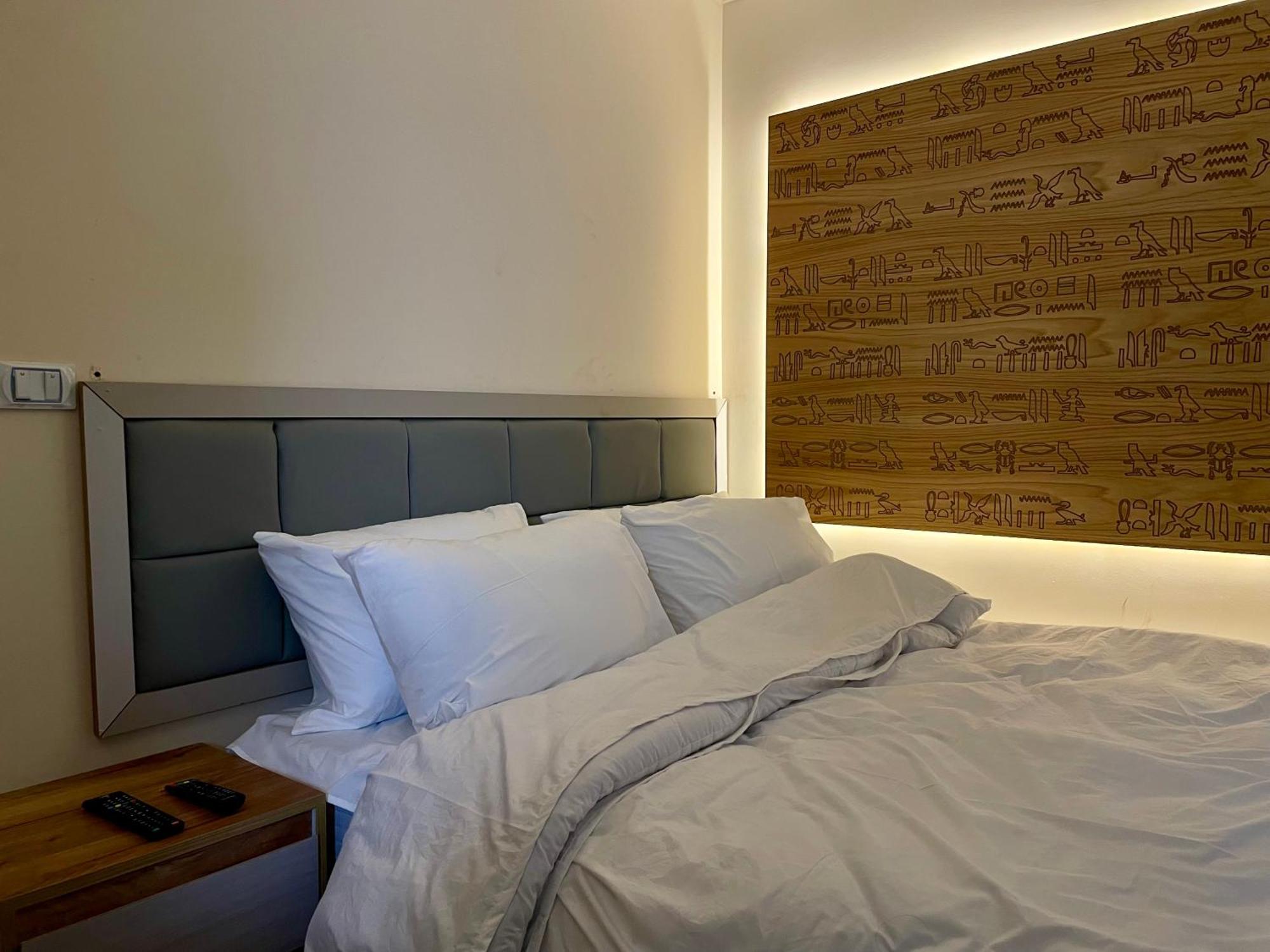 Pyramuse Inn Nazlet el Simman Екстер'єр фото