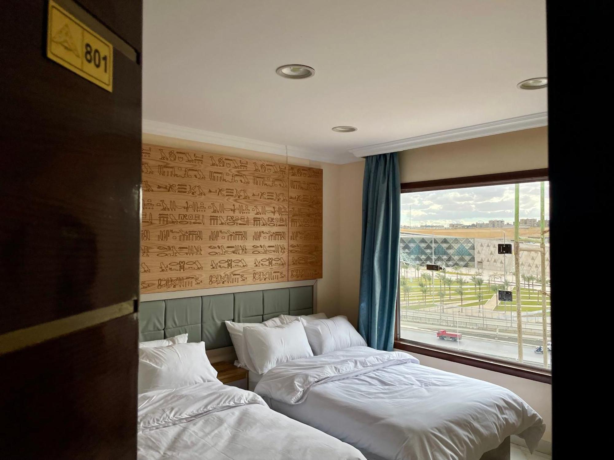 Pyramuse Inn Nazlet el Simman Екстер'єр фото