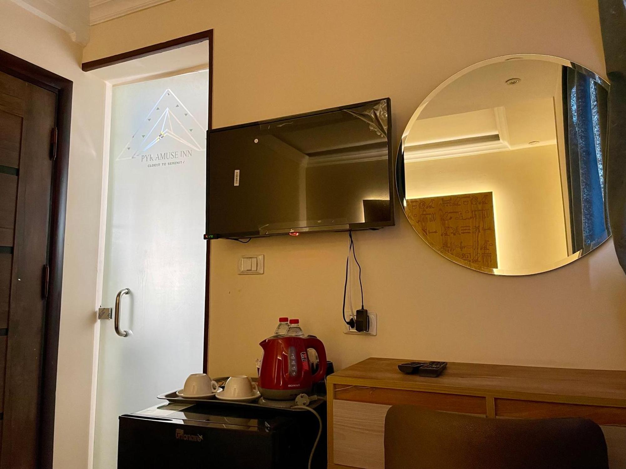 Pyramuse Inn Nazlet el Simman Екстер'єр фото
